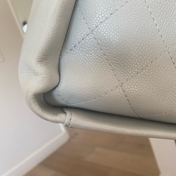 Chanel Coco Mark Caviar Skin Tote Bag Gray/Silver with silver hardware - Picture 4 of 15